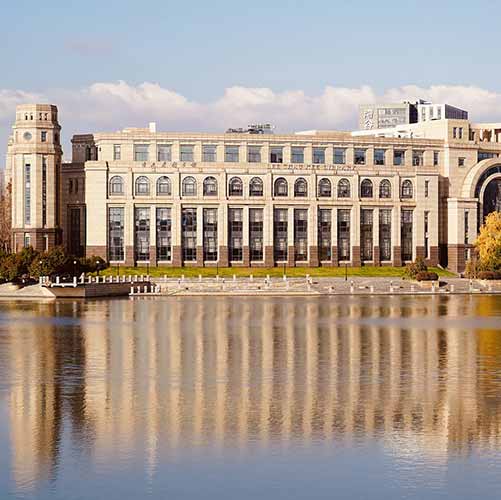 复旦大学